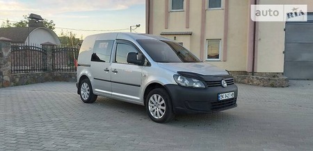 Volkswagen Caddy 2014  випуску Рівне з двигуном 2 л дизель мінівен автомат за 8750 долл. 