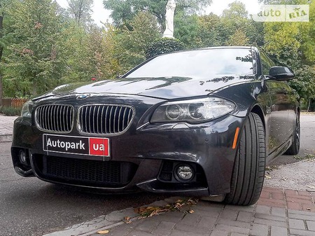 BMW 535 2013  випуску Запоріжжя з двигуном 3 л бензин седан автомат за 19999 долл. 