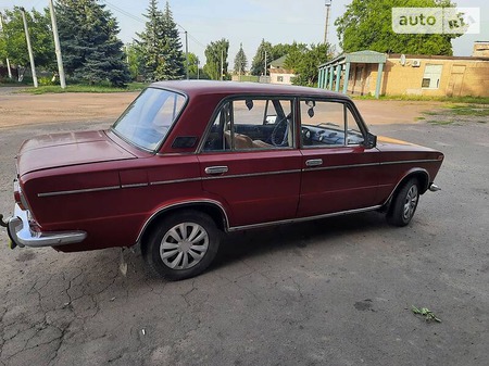 Lada 2103 1975  випуску Кропивницький з двигуном 1.5 л бензин седан  за 1250 долл. 