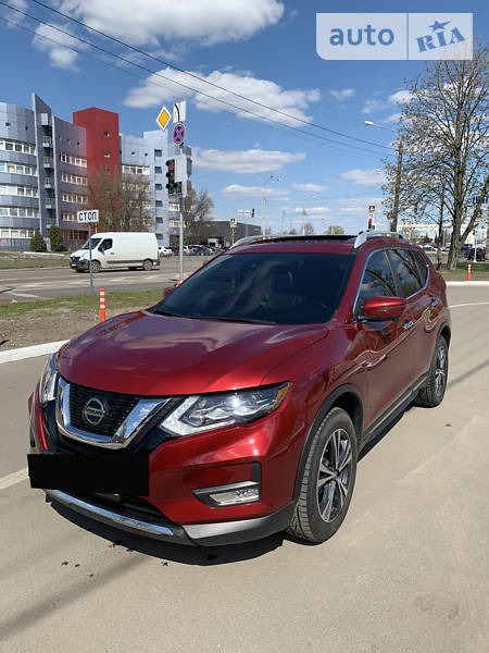 Nissan Rogue 2017  випуску Харків з двигуном 2.5 л  позашляховик автомат за 20000 долл. 