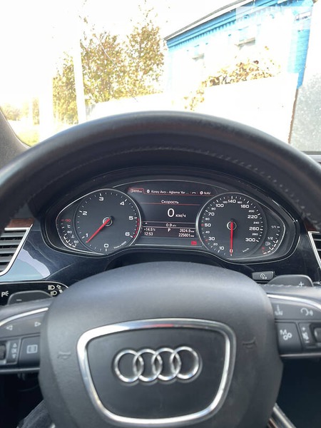 Audi A8 2011  випуску Кропивницький з двигуном 3 л дизель седан автомат за 14000 долл. 