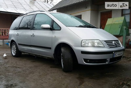 Volkswagen Sharan 2001  випуску Львів з двигуном 1.9 л дизель мінівен механіка за 4900 долл. 