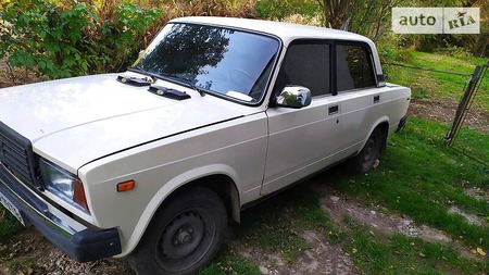 Lada 2107 1997  випуску Львів з двигуном 1.5 л бензин седан механіка за 1350 долл. 