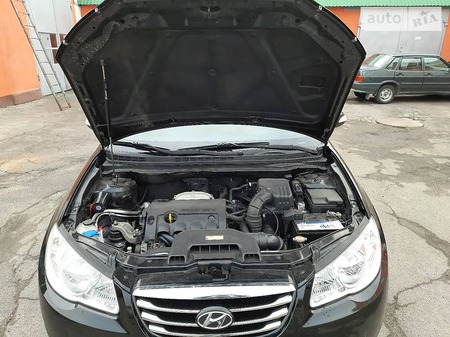 Hyundai Elantra 2010  випуску Черкаси з двигуном 1.6 л бензин седан механіка за 8100 долл. 