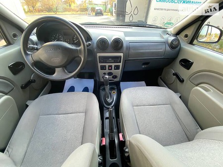 Dacia Logan MCV 2010  випуску Луганськ з двигуном 0 л бензин універсал механіка за 6777 долл. 