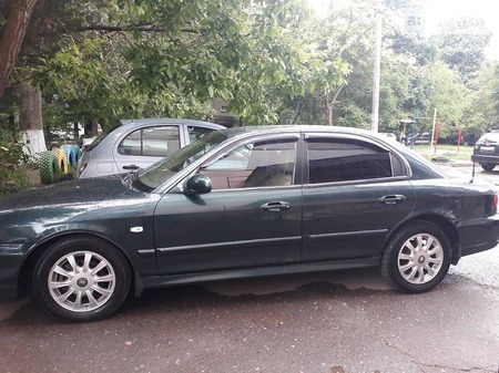 Hyundai Sonata 2002  випуску Одеса з двигуном 2 л  седан механіка за 5000 долл. 