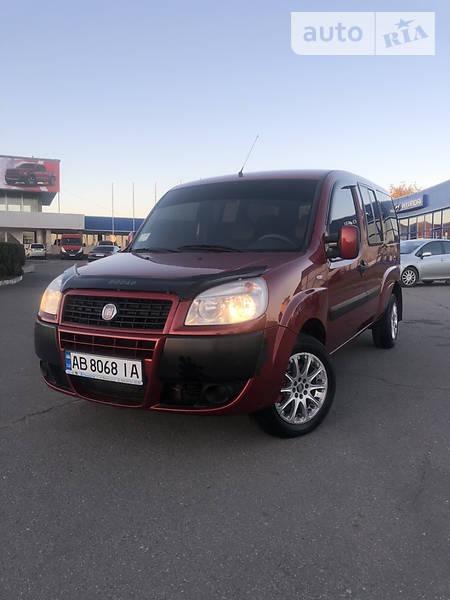 Fiat Doblo 2009  випуску Хмельницький з двигуном 1.9 л дизель мінівен механіка за 6699 долл. 