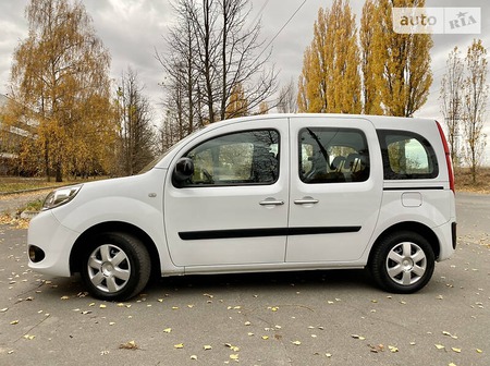 Renault Kangoo 2016  випуску Черкаси з двигуном 1.5 л дизель універсал механіка за 12700 долл. 