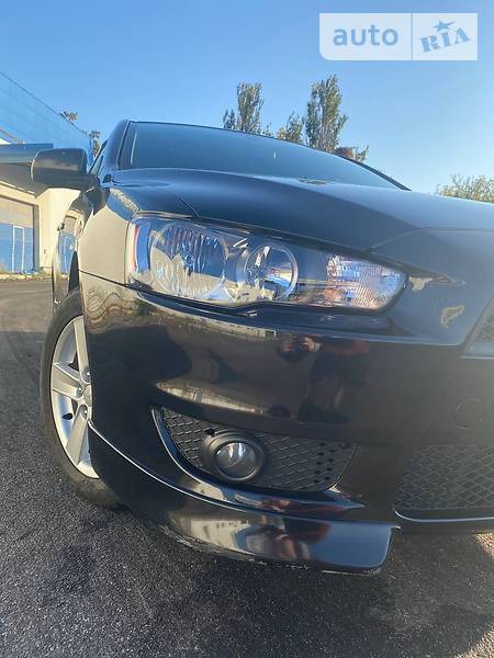 Mitsubishi Lancer 2009  випуску Миколаїв з двигуном 0 л бензин седан механіка за 9000 долл. 