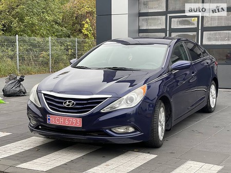Hyundai Sonata 2013  випуску Луцьк з двигуном 0 л бензин седан автомат за 8450 долл. 