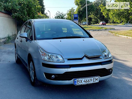 Citroen C4 2007  випуску Хмельницький з двигуном 1.4 л бензин хэтчбек механіка за 4999 долл. 