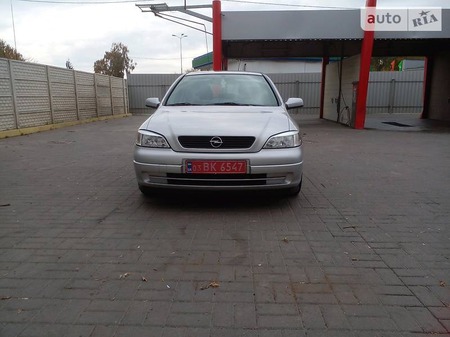 Opel Astra 2001  випуску Рівне з двигуном 1.6 л бензин хэтчбек автомат за 4799 долл. 