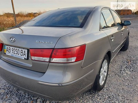 Hyundai Sonata 2008  випуску Вінниця з двигуном 2 л  седан механіка за 6999 долл. 