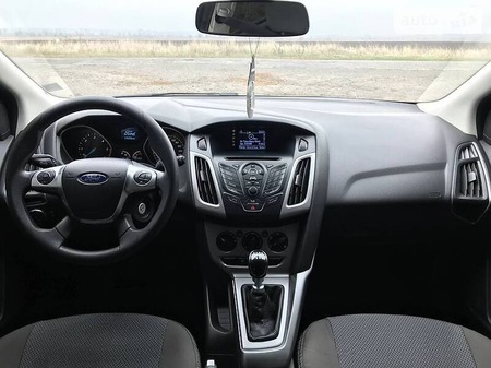 Ford Focus 2013  випуску Суми з двигуном 1.6 л дизель універсал механіка за 8300 долл. 