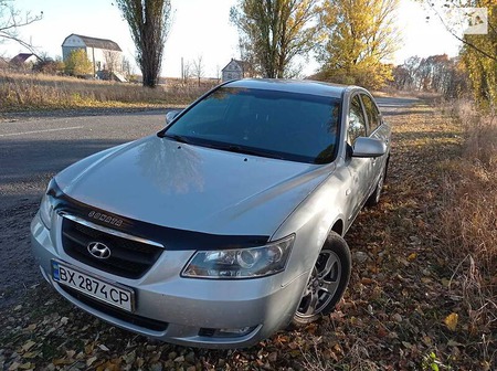 Hyundai Sonata 2007  випуску Хмельницький з двигуном 2 л  седан механіка за 6500 долл. 