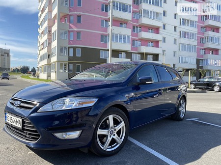 Ford Mondeo 2013  випуску Львів з двигуном 1.6 л дизель універсал механіка за 8999 долл. 