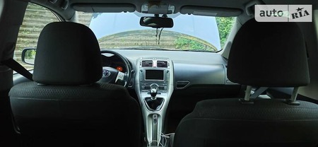 Toyota Auris 2007  випуску Тернопіль з двигуном 2.2 л дизель хэтчбек  за 6350 долл. 