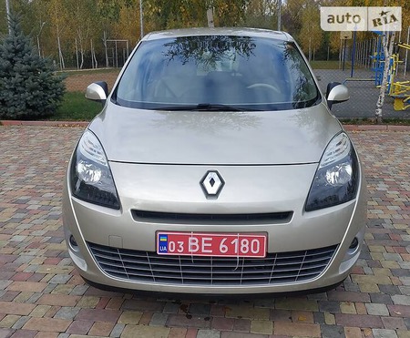 Renault Scenic 2010  випуску Полтава з двигуном 2 л бензин мінівен автомат за 8500 долл. 