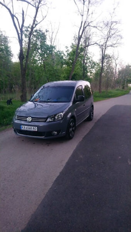 Volkswagen Caddy 2011  випуску Одеса з двигуном 1.6 л дизель мінівен автомат за 9300 долл. 