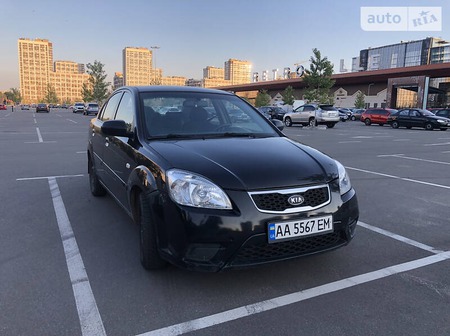 KIA Rio 2011  випуску Київ з двигуном 1.4 л бензин седан механіка за 4300 долл. 