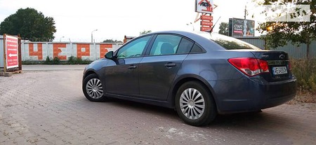 Chevrolet Cruze 2013  випуску Київ з двигуном 1.8 л бензин седан автомат за 7200 долл. 