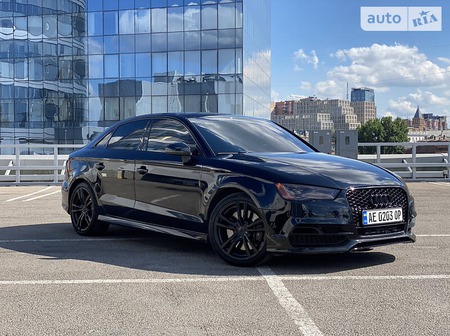 Audi S3 2015  випуску Дніпро з двигуном 2 л бензин седан автомат за 24000 долл. 