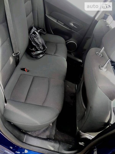 Chevrolet Cruze 2011  випуску Одеса з двигуном 1.4 л бензин седан механіка за 8000 долл. 