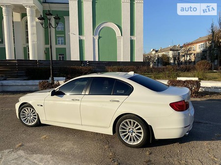 BMW 535 2010  випуску Луганськ з двигуном 3 л бензин седан автомат за 14999 долл. 