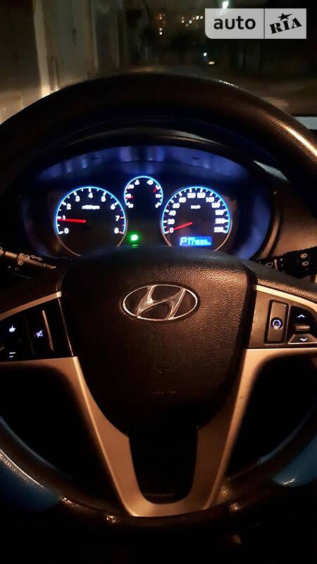 Hyundai i20 2011  випуску Одеса з двигуном 1.4 л бензин хэтчбек автомат за 7600 долл. 
