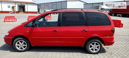 Volkswagen Sharan 1997  випуску Львів з двигуном 1.9 л дизель мінівен механіка за 4000 долл. 