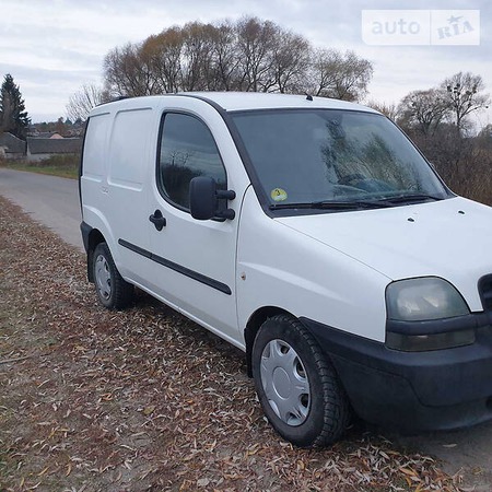 Fiat Doblo 2003  випуску Харків з двигуном 1.9 л дизель мінівен механіка за 3100 долл. 