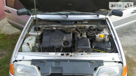 Lada 2115 2009  випуску Чернігів з двигуном 1.6 л  седан механіка за 3100 долл. 