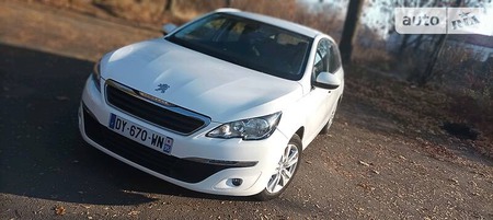 Peugeot 3008 2015  випуску Хмельницький з двигуном 1.6 л  універсал механіка за 10600 долл. 