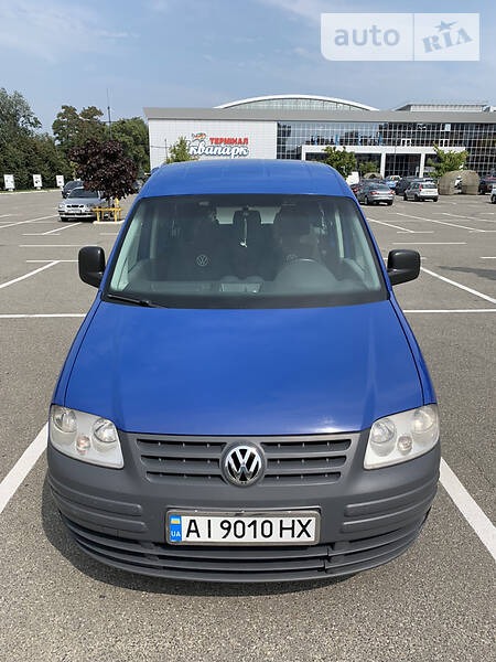 Volkswagen Caddy 2008  випуску Київ з двигуном 1.9 л дизель мінівен механіка за 6700 долл. 