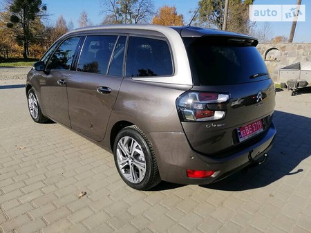 Citroen C4 Picasso 2016  випуску Львів з двигуном 1.6 л дизель універсал автомат за 12650 долл. 