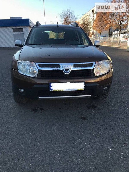 Dacia Duster 2010  випуску Луцьк з двигуном 0 л дизель позашляховик механіка за 8600 долл. 