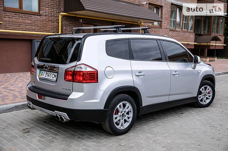 Chevrolet Orlando 2012  випуску Київ з двигуном 1.8 л  універсал  за 8999 долл. 