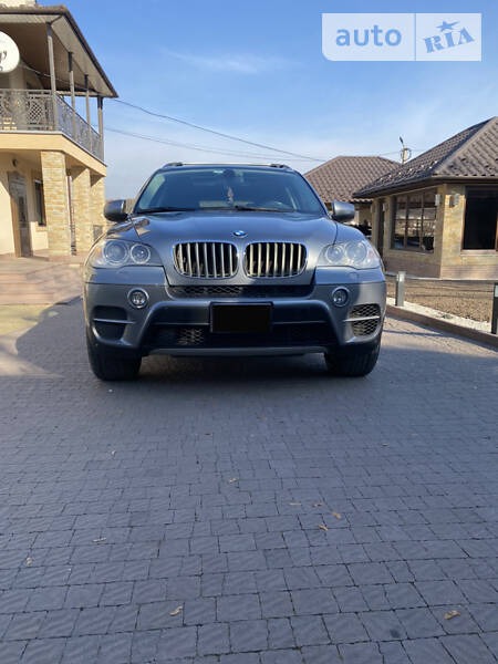 BMW X5 2012  випуску Тернопіль з двигуном 3 л дизель позашляховик автомат за 19999 долл. 