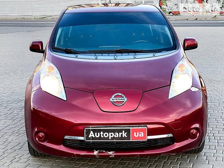 Nissan Leaf 2014  випуску Харків з двигуном 0 л електро хэтчбек автомат за 8290 долл. 