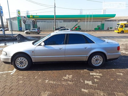 Audi A8 1995  випуску Одеса з двигуном 4.2 л  седан автомат за 4000 долл. 