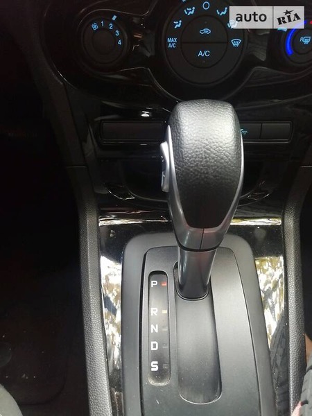 Ford Fiesta 2014  випуску Запоріжжя з двигуном 1.6 л  хэтчбек автомат за 9400 долл. 