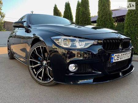 BMW 328 2015  випуску Київ з двигуном 2 л бензин седан автомат за 22777 долл. 