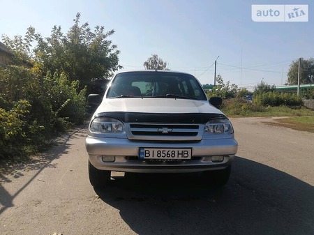 Chevrolet Niva 2006  випуску Полтава з двигуном 1.7 л  позашляховик механіка за 5200 долл. 