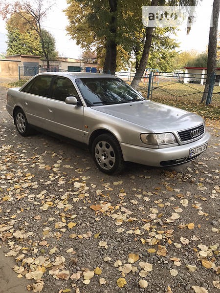 Audi A6 Limousine 1996  випуску Тернопіль з двигуном 2.6 л бензин седан механіка за 3150 долл. 