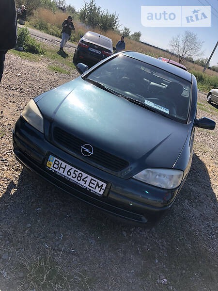 Opel Astra 2004  випуску Одеса з двигуном 1.4 л бензин седан механіка за 4200 долл. 