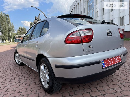 Seat Leon 2002  випуску Дніпро з двигуном 0 л бензин хэтчбек механіка за 5200 долл. 