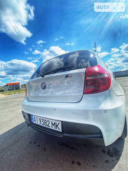 BMW 120 2008  випуску Київ з двигуном 2 л бензин хэтчбек автомат за 6600 долл. 