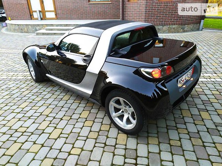 Smart Roadster 2003  випуску Чернівці з двигуном 0 л бензин кабріолет  за 6400 долл. 