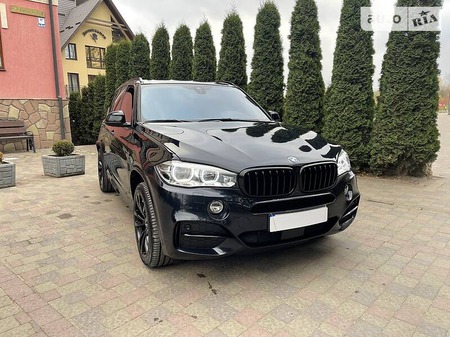 BMW X5 2017  випуску Тернопіль з двигуном 3 л дизель позашляховик автомат за 63700 долл. 