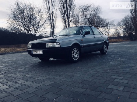 Audi 80 1986  випуску Тернопіль з двигуном 1.8 л бензин седан механіка за 2300 долл. 